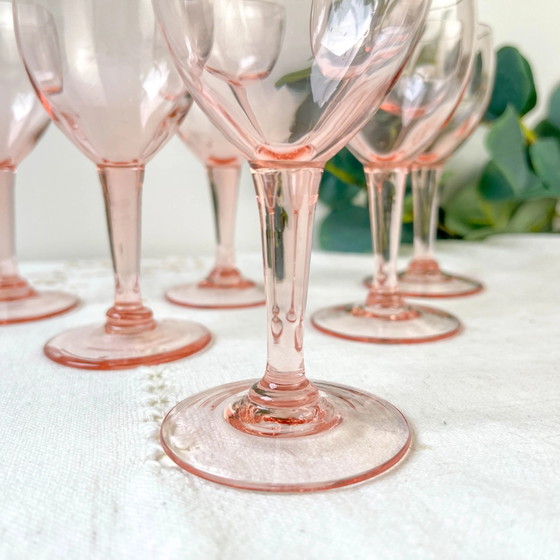 5 Vintage Faceted Roze Glazen Rode Wijnglazen – Jaren 50 – Franse Elegantie – Glazen & Karaffen, Glass (photo 4 of 6)