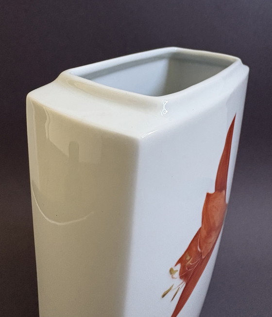 Image 1 of Vase Vintage Wallendorf Amaryllis peint à la main