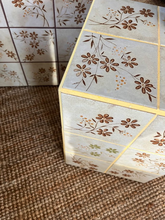 Image 1 of Tables carrelées, table d'appoint carrelée