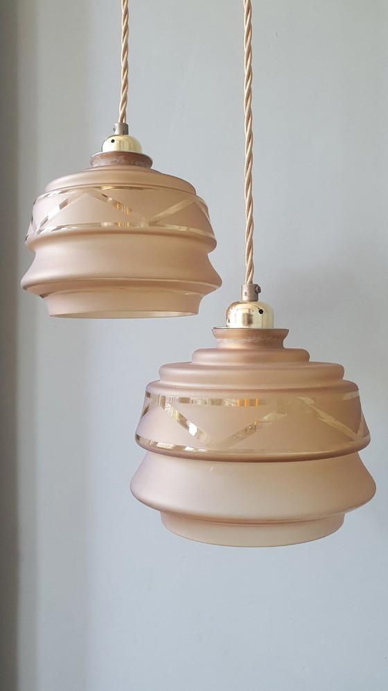 Image 1 of Set Vintage hanglampen - rose opaline glas met frosted textuur en decoratie