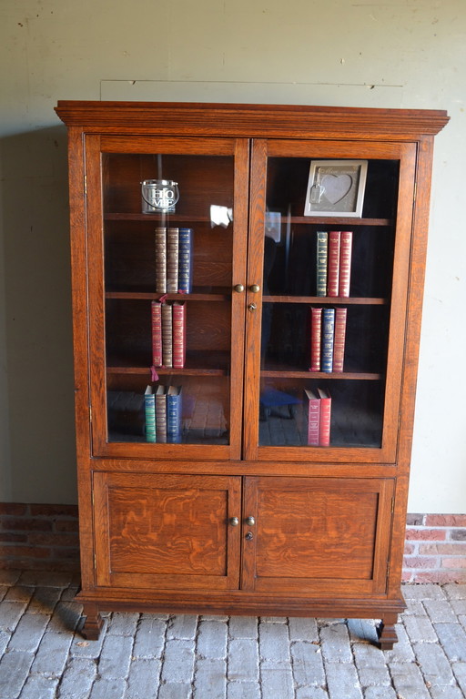 Antique oak wood Art Deco bookcase, display case.