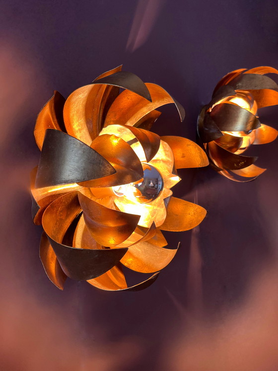 Image 1 of Set of Florentine Hollywood Regency leaf lamps