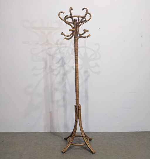 Porte-manteau bohème en rotin style vintage années 60