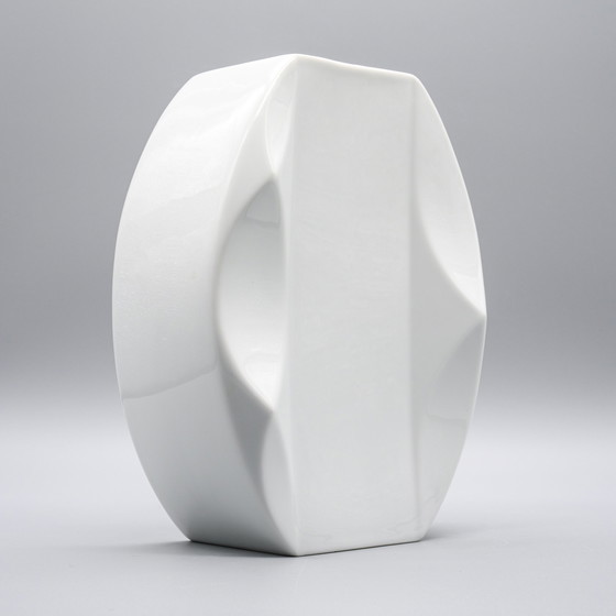 Image 1 of Hutschenreuther Porcelaine brillante Heinrich Fuchs 70s Vintage Op Art Vase 5094