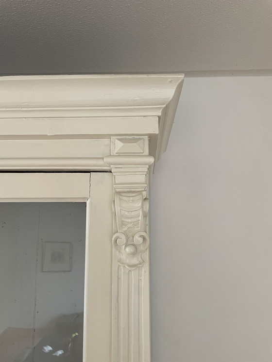 Image 1 of Vitrinekast antiek