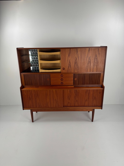 Johannes Andersen Highboard for J. Skaaning & Søn – Danish Design with Hidden Bar, 1960s