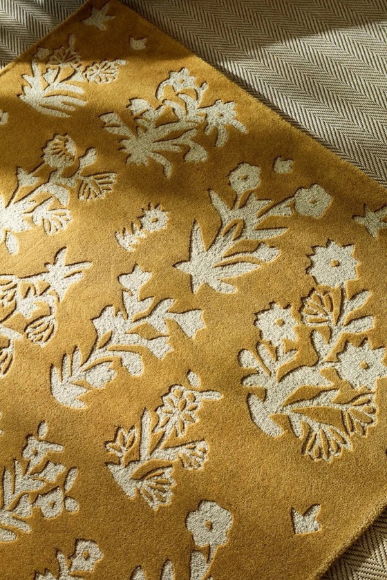 Image 1 of Sanderson Woodland Glade Gold vloerkleed 200 x 280 