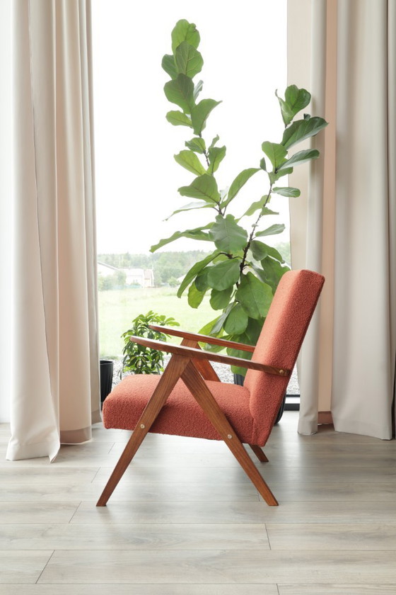 Image 1 of Mid Century Sessel Terracotta Boucle Skandinavisches Design Sessel aus Holz