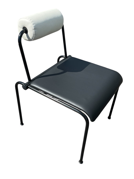 Image 1 of 2 sedie postmoderne Memphis, nere e bianche