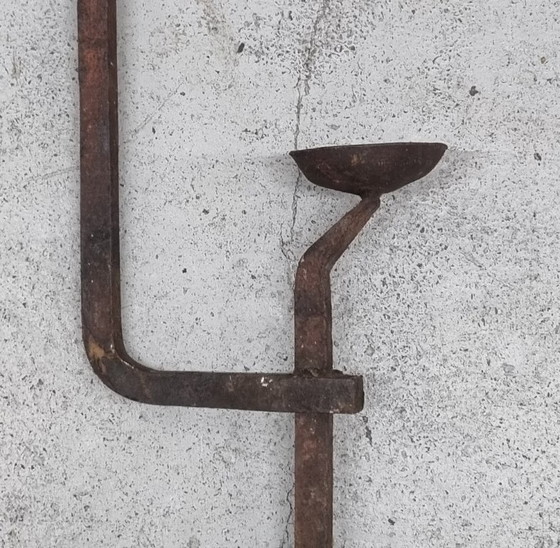 Antiker schmiedeeiserner Wandkerzenhalter mit Tropfschale – Wandleuchten, Iron (photo 5 of 7)