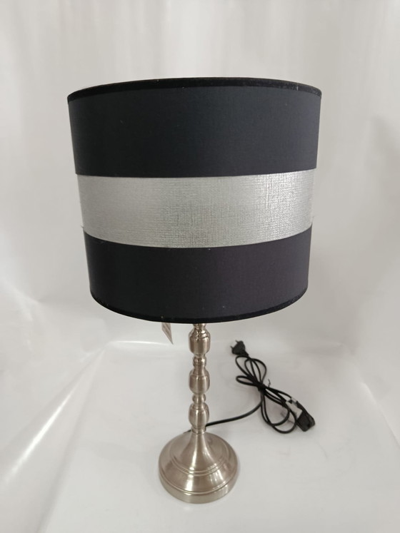 Image 1 of Elegant designer-style table lamp in black & silver 