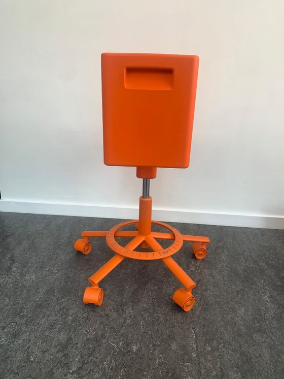 Image 1 of 360° chair for Magis by Konstantin Grcic