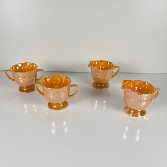 Image 1 of Bedeutender Fire-King Peach Service-Kronleuchter „Laurel Leaf“ für 12 Personen, Anchor Hocking, USA, 1950er Jahre