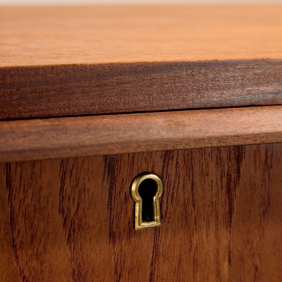 Image 1 of MK11149 Cassettiera in teak restaurata