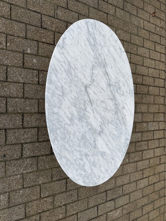 Image 1 of Original Knoll Tulip Eero Saarinen Oval Coffee Table in Carrara Marble
