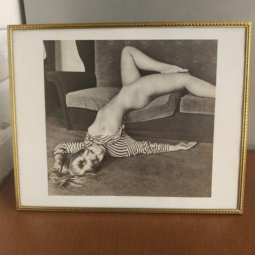 Fotografia erotica vintage in cornice dorata, anni '60 – decoratieve objecten, Paper, Glass