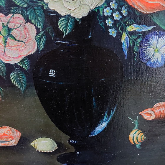 Image 1 of Natura morta con fiori, farfalle e conchiglie