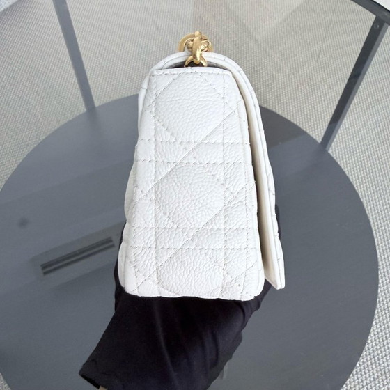 Image 1 of DIOR CARO PICCOLO - PELLE DI VITELLO MARMORIZZATA CANNAGE, FERRAMENTA BIANCA ORO