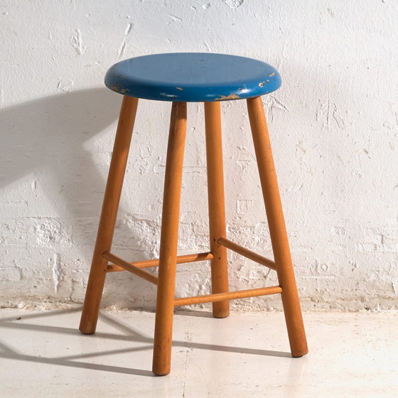 Taburete de madera antiguo con asiento redondo – Europa Central, circa 1950 – Rustic (photo 8 of 40)