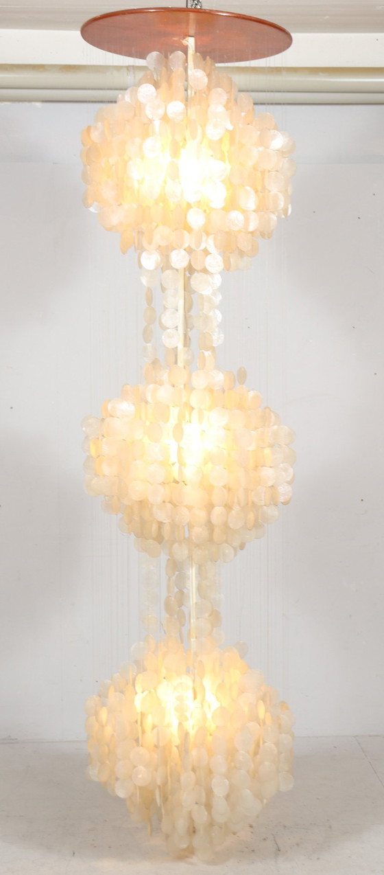 Image 1 of Shell lamp/pearl ceiling lamp of the 80s in the style of Verner Panton