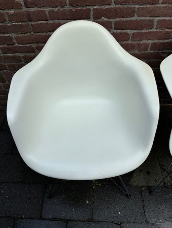 Image 1 of 4 pezzi di sedie Eames Dar