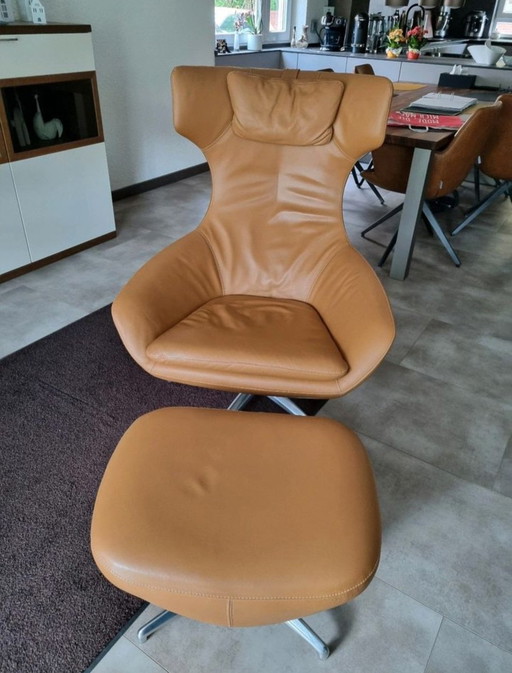 Leolux Caruzzo fauteuil met Poef