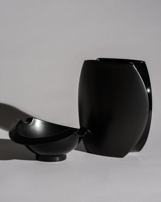 Image 1 of Jan van der Vaart pour Rosenthal Vase en porcelaine noire et duo de bols Nautica, Allemagne