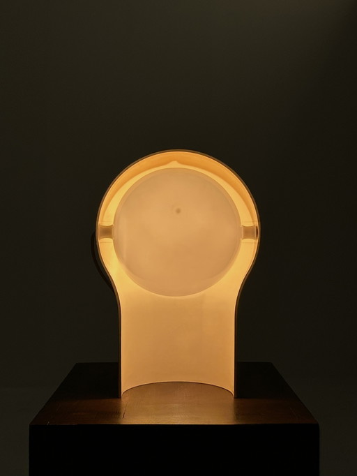 Telegono table lamp by Vico Magistretti for Artemide