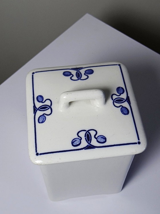 Image 1 of Waechtersbach "Dec1393" Art Nouveau earthenware condiment pot, decorated with poppies.