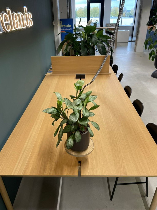 Beautiful, multifunctional and new MUUTO office table / reading table from the brand