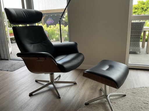 Time-Out swivel armchair with footstool