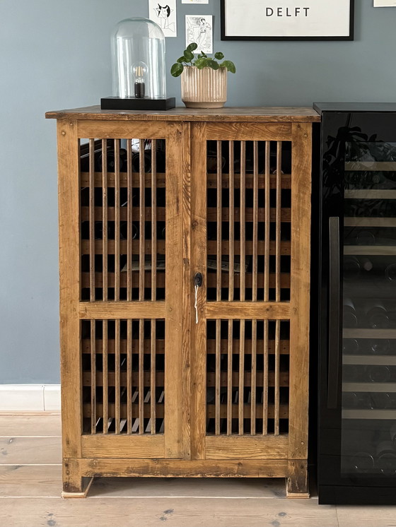 Image 1 of Vintage wijnkast