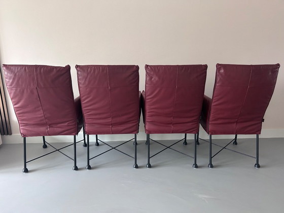 4 Montis Chaplin bordeauxrood leren stoelen, Stoelen / fauteuils, Leer, Metaal, Design (foto 7 van 8)