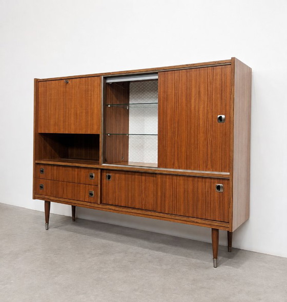 Credenza alta vintage anni '60 con bar e vetrina – Credenze alte, Wood (photo 8 of 8)