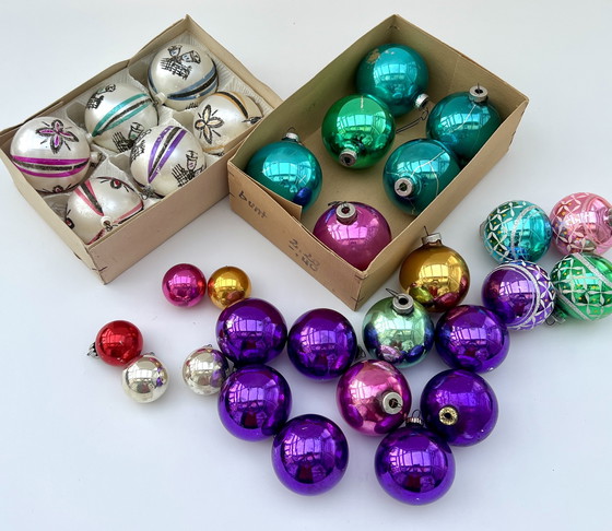 Image 1 of Collectie vintage glazen kerstboomversieringen – jaren 1950-1970