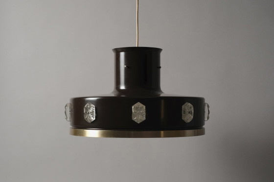 Suspension Vitrika, marron et laiton avec médaillons incrustés, éclairage danois moderne des années 1960. (photo 2 of 12)