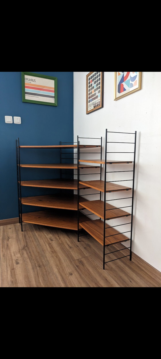 Image 1 of Vintage hoekplank met touwtjes