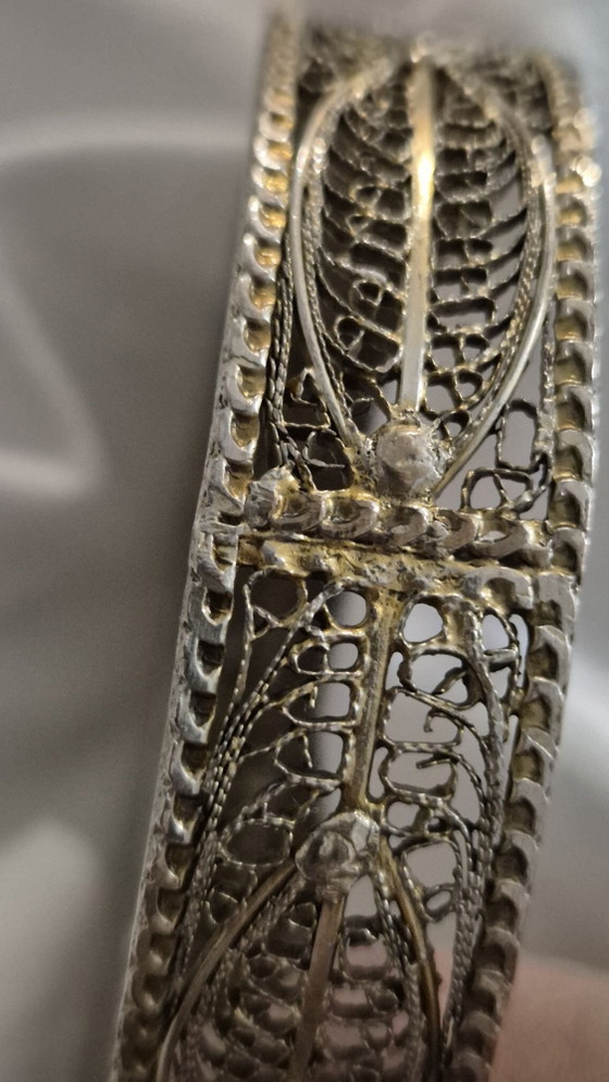 Antique filigree silver bangle bracelet – Golden reflections – Decorative Objects (photo 5 of 6)