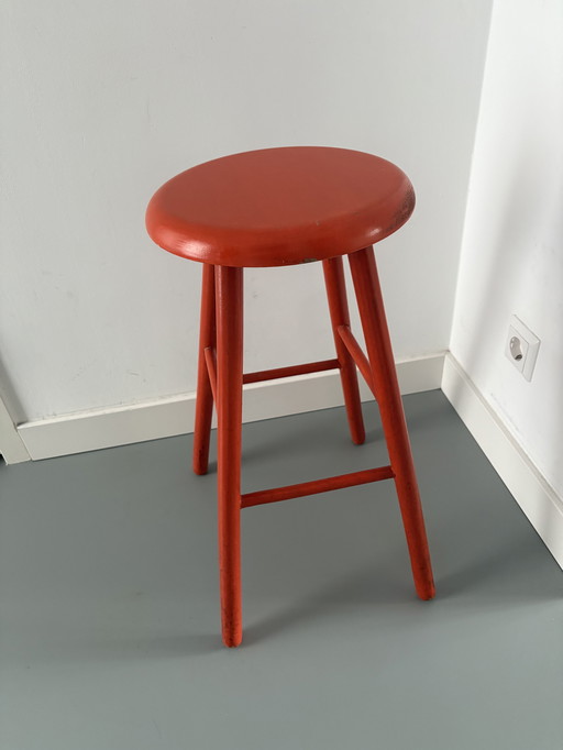 tabouret vintage en bois