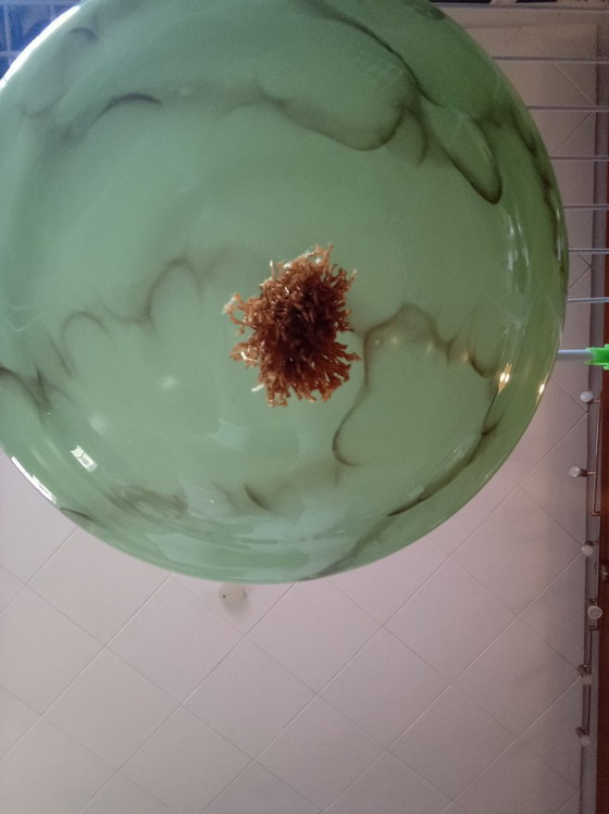 Image 1 of Duitsland 1930. Prachtige vintage Art Deco plafondlamp met groen opaalglas.