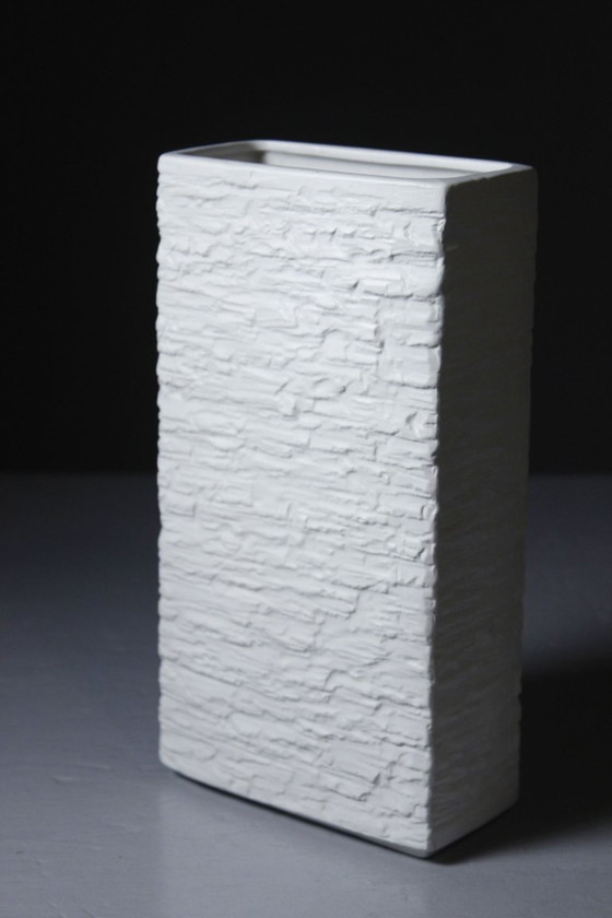Vintage Ceramic Brutalist Design Vase Op A5rt 20th Century (photo 3 of 8)