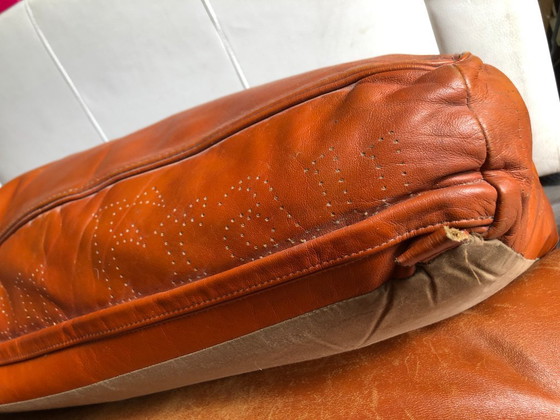 Image 1 of Poltrona Frau Socrates - Hermoso y elegante sofá de diseño italiano en color coñac