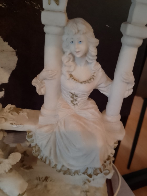 Image 1 of Lampe sculpture G Armani l arte nel mondo Capodimonte en biscuit de porcelaine italien 