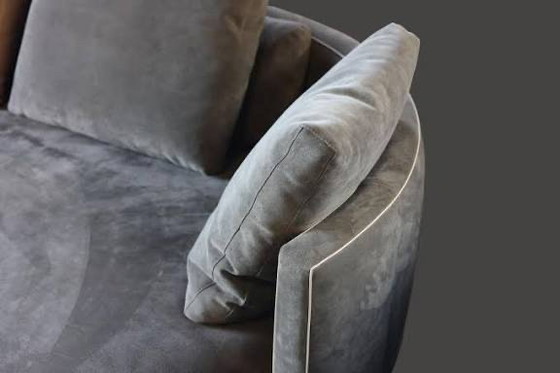 Image 1 of Minotti Torii sofá 250cm + puf cuero / ante