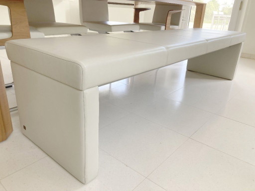 Rolf Benz 620 Essbank, ecrufarbenes Leder, neuwertiger Zustand