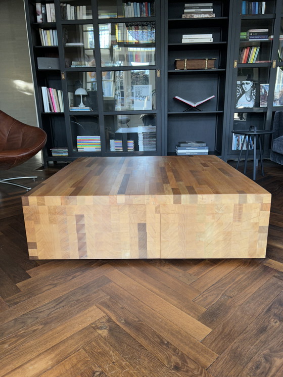 Image 1 of Robuster Couchtisch aus Mischholz