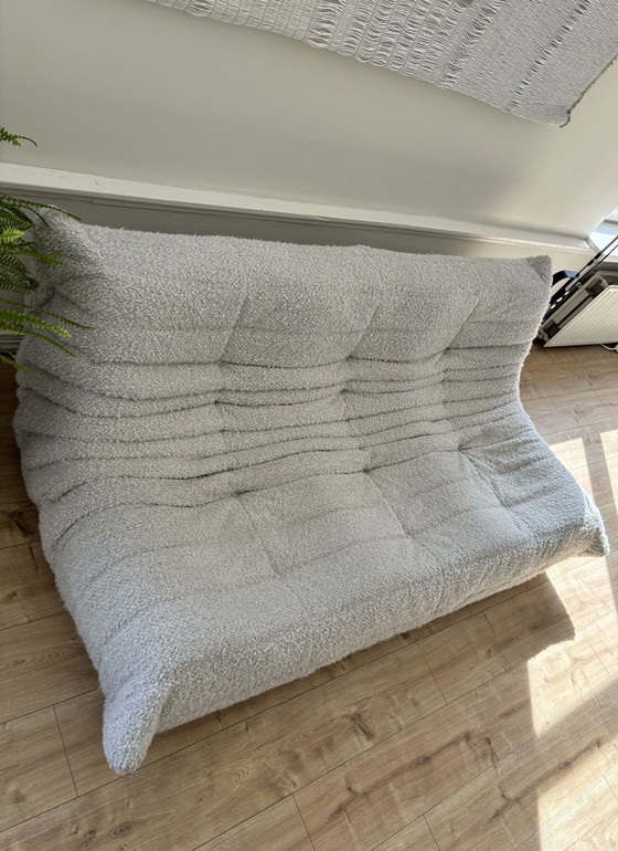 Image 1 of Ligne Roset Togo 3 Zits Bank Bouclé Stof Krijtwit