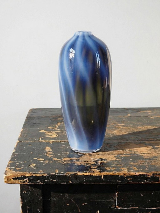 Vintage Murano glass vase lined with opaline glass, soap bubble design