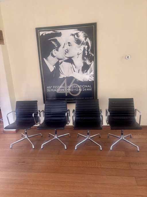 4 x Vitra Eames EA108 in pelle