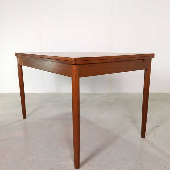 Midcentury teak Dining table | extendable | Vintage Danish design, Wood, Brown (photo 9 of 10)